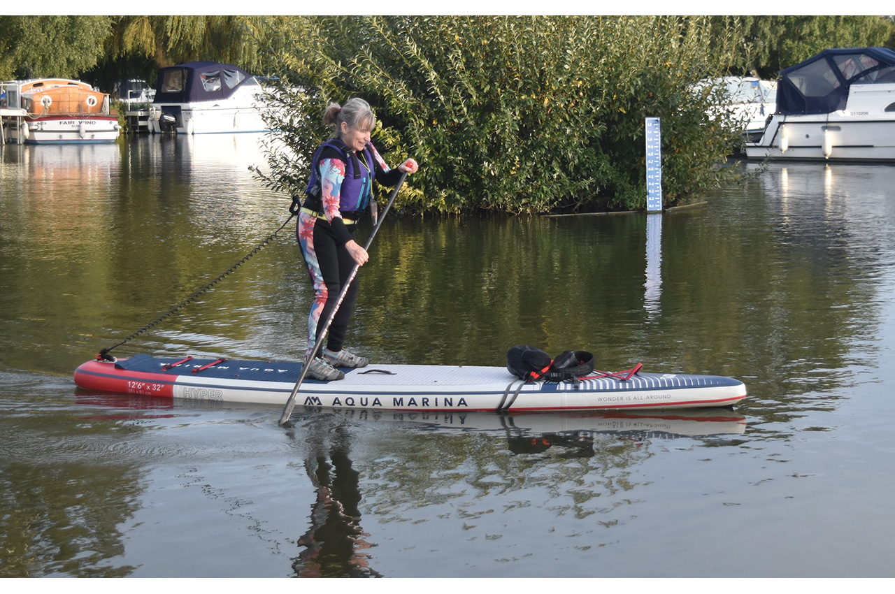 Aqua Marina Hyper 12'6” x 32” x 6” iSUP 2023
