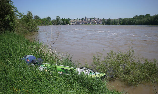 Inflatable kayaking down the Loire
