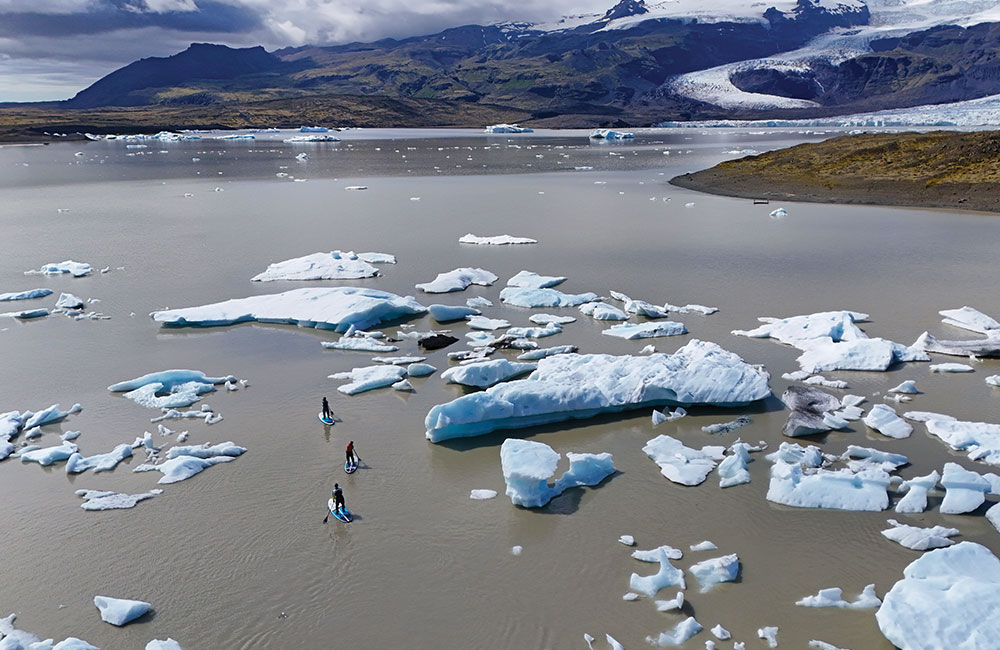 The-family-exploring-the-wild-Icebergs-South-Eastern-Iceland
